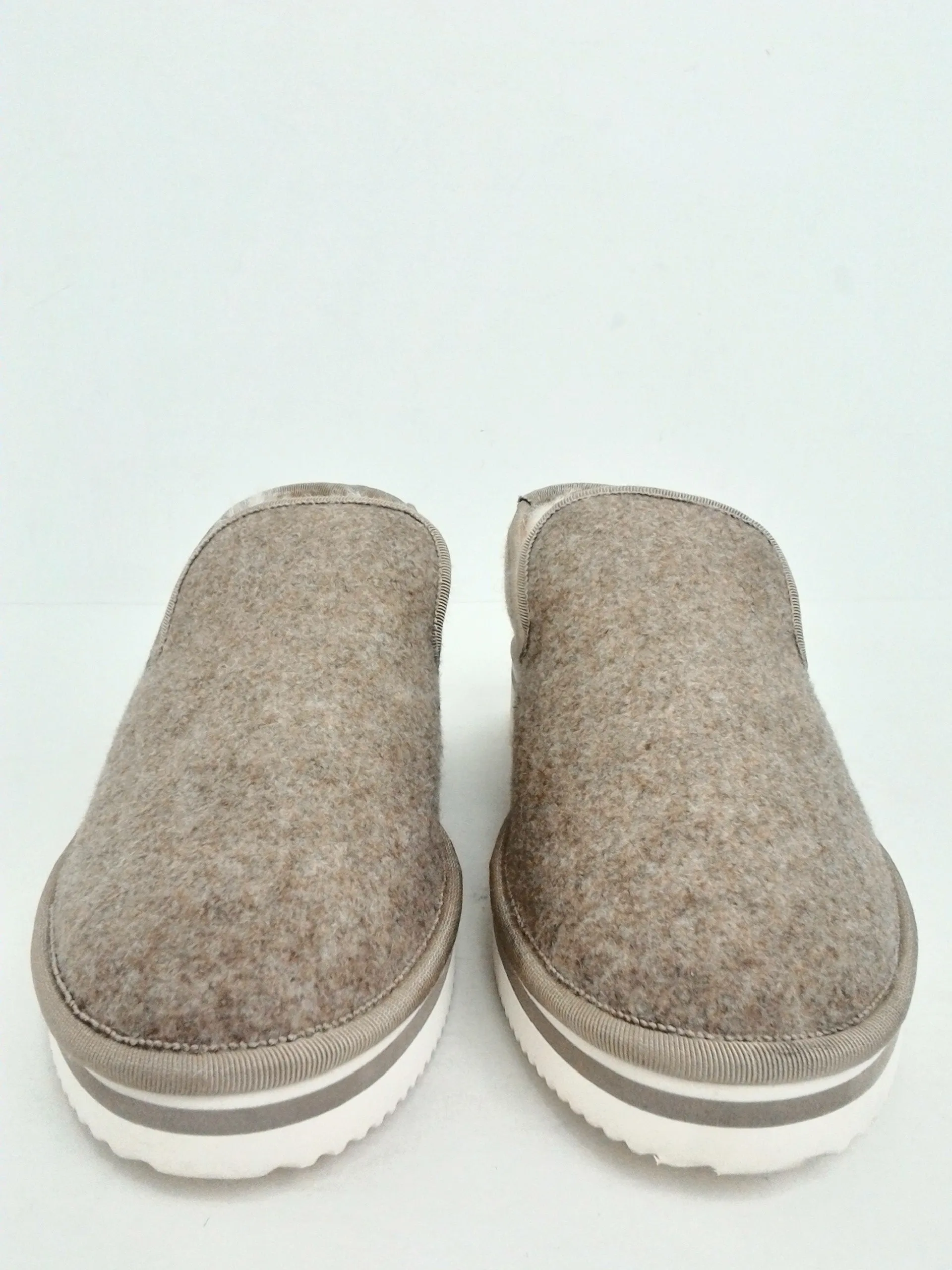 Dolce Vita Women's Slipper Size 7