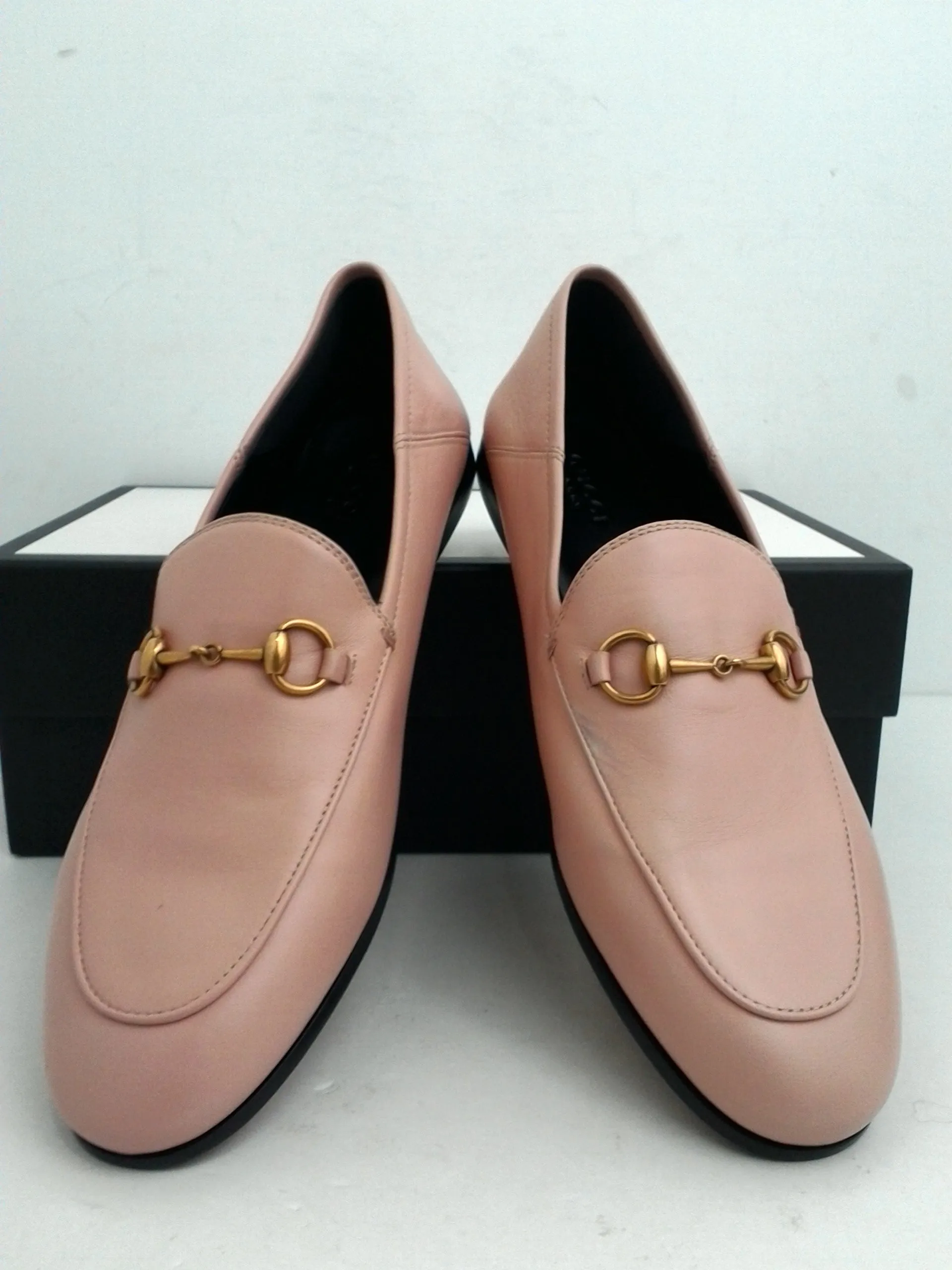 Gucci Women's Soft Pink Leather Flat Loafer Size 39.5