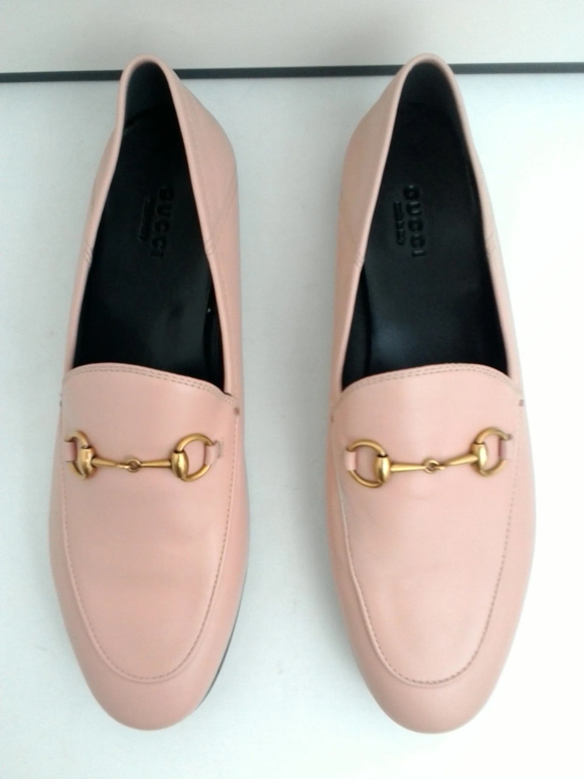 Gucci Women's Soft Pink Leather Flat Loafer Size 39.5