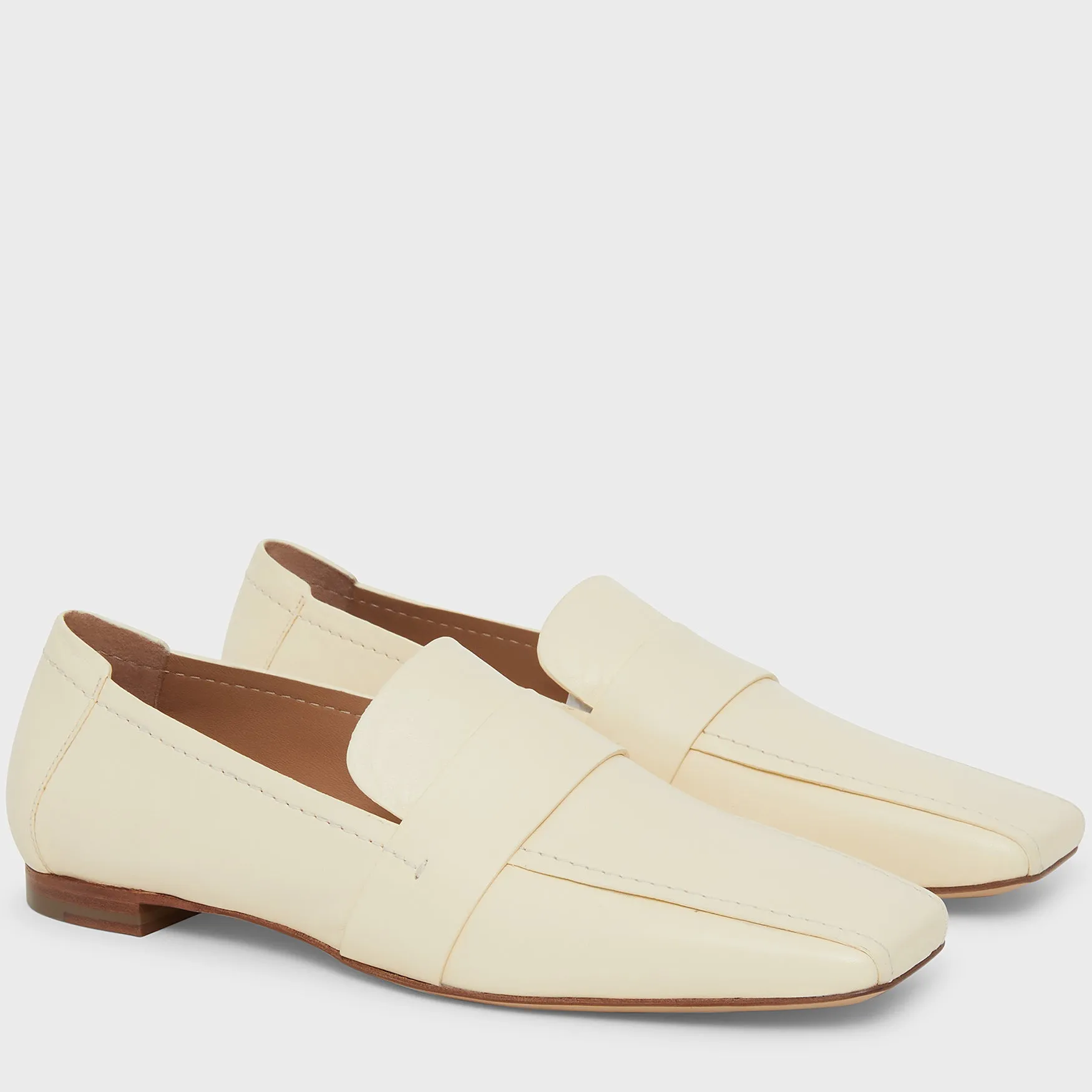 Square Toe Loafer - Crema